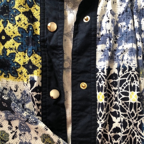 Jacket - Picture 2 of 4